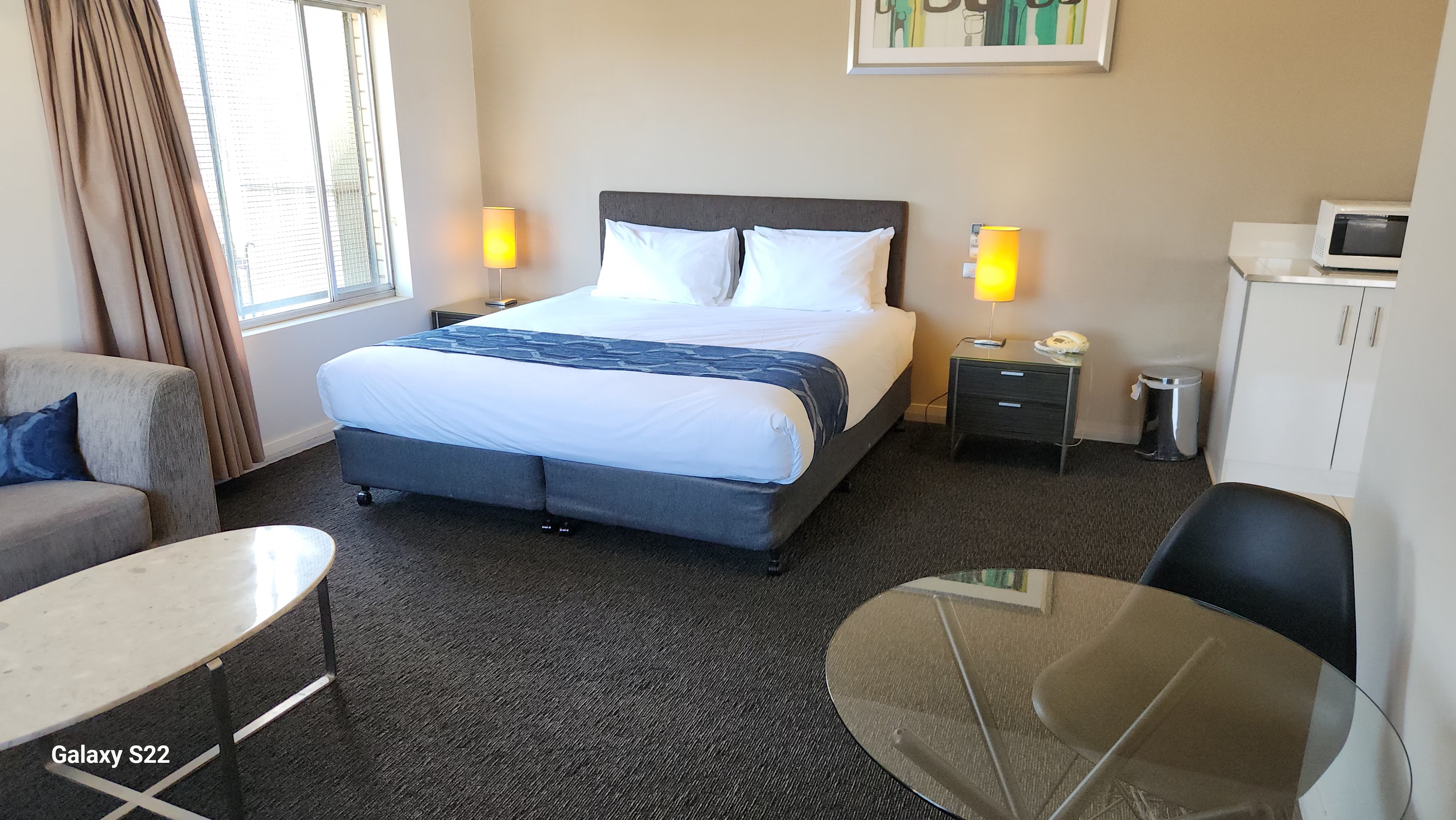 Slider - The Grand Motel Griffith Dulex Room