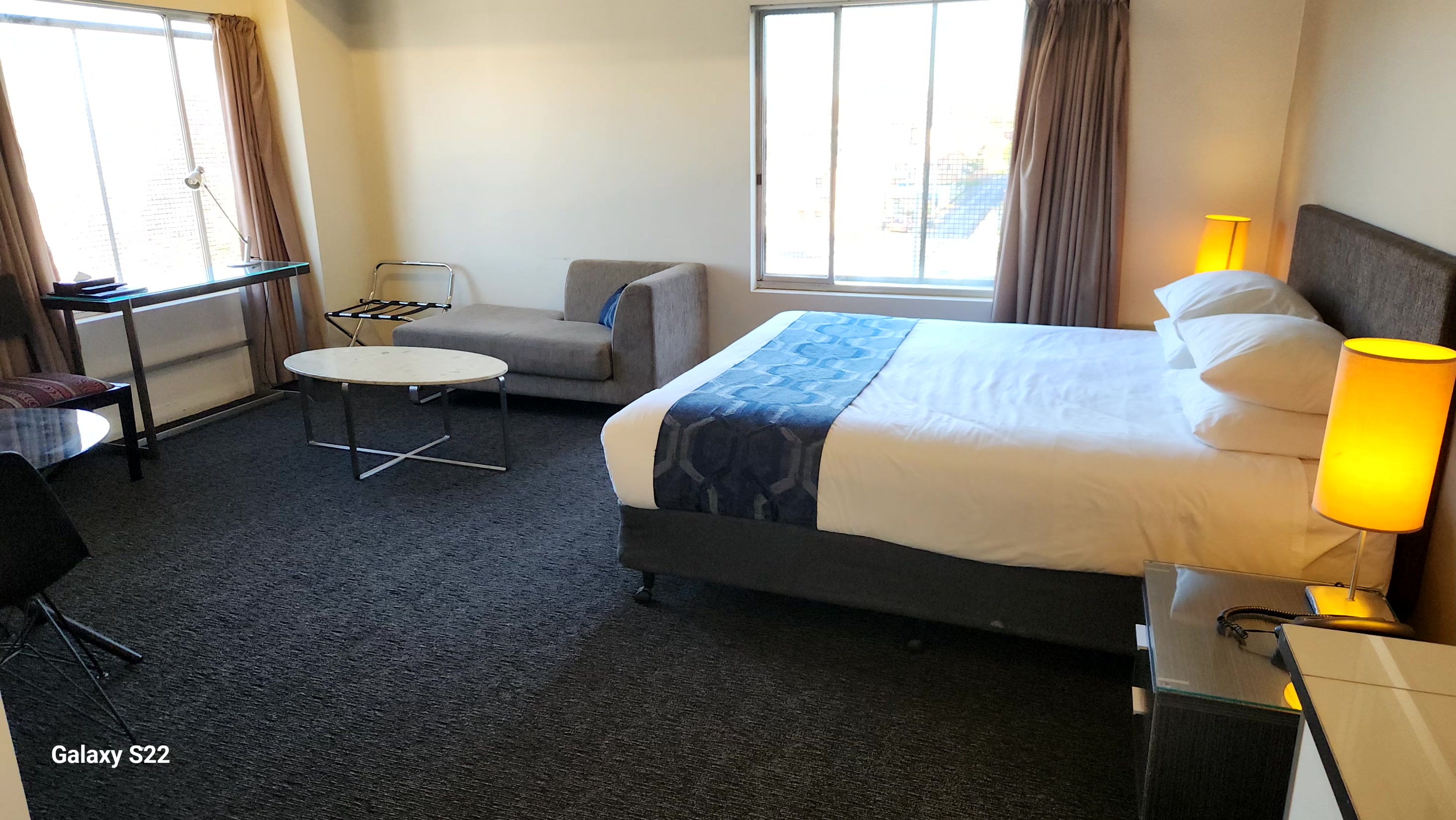 Slider - The Grand Motel Griffith Dulex Room