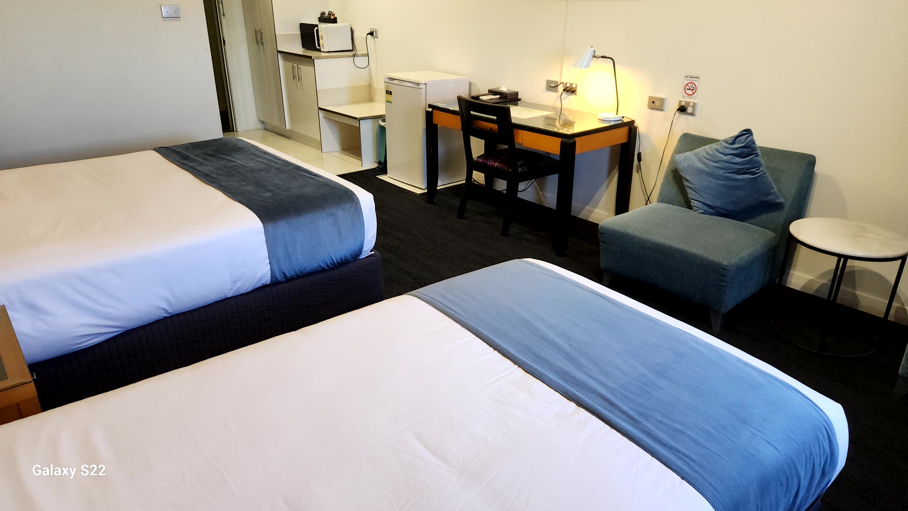 Slider - The Grand Motel Griffith Dulex Room